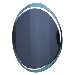 Petit miroir éclipse bleu foncé sculpté à la main par Laurene Guarneri