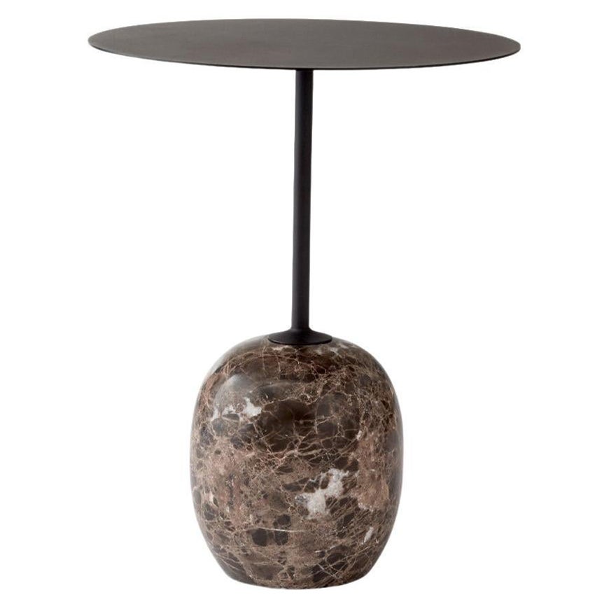 Table d'appoint LATO LN8 en acier noir chaud et marbre de Luca Nichetto pour &Tradition 