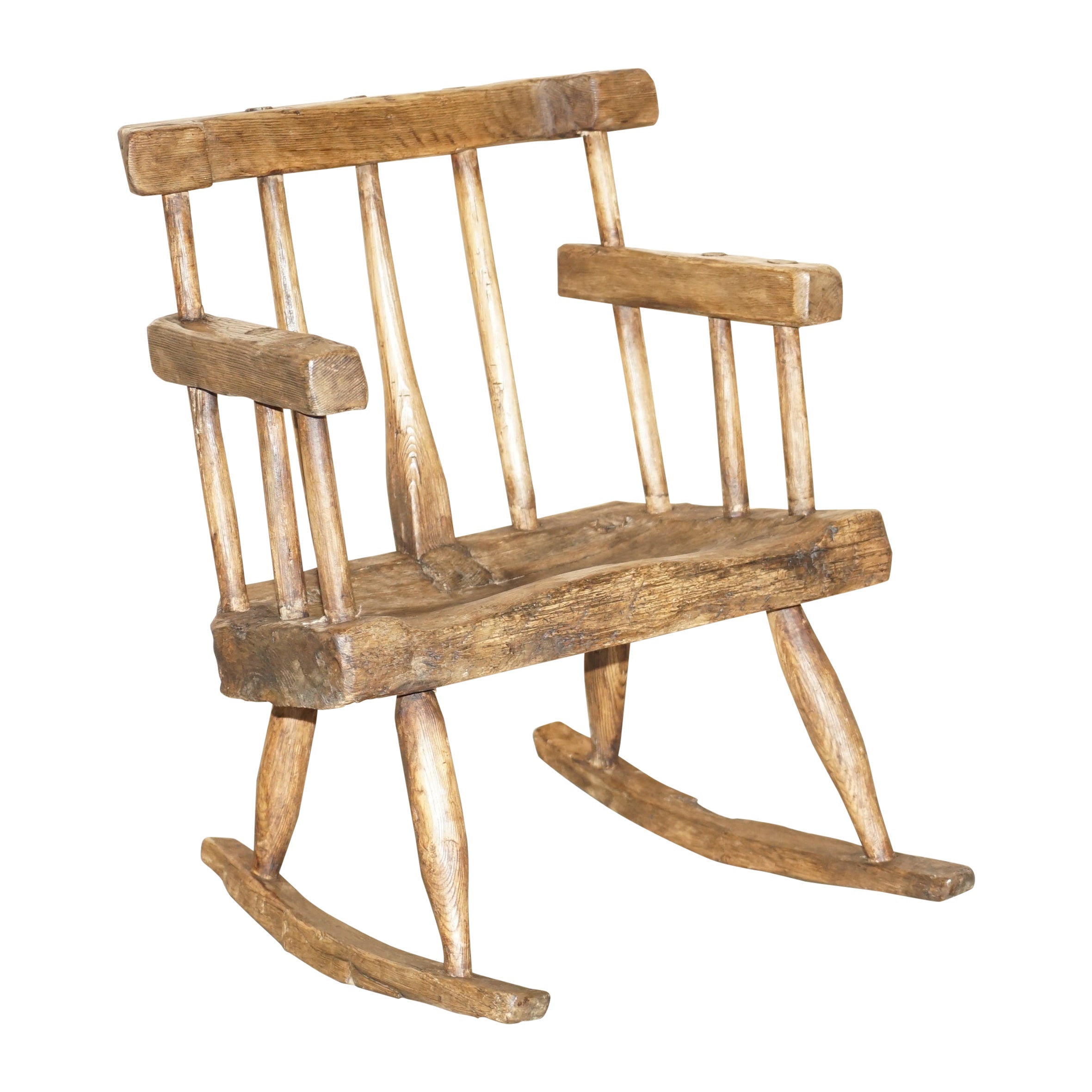Raro y primitivo sillón balancín irlandés de la hambruna de circa 1820 Madera original