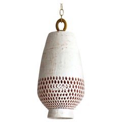 Lampe à suspension en céramique blanche XL, laiton vieilli, diamants, collection Atzompa