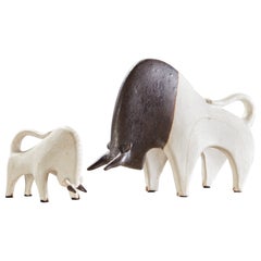 Paire de taureaux en céramique de Bruno Gambone