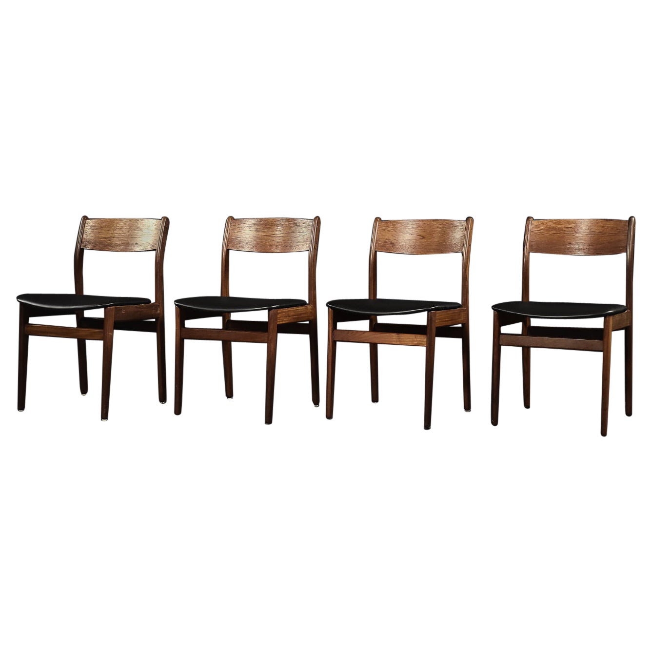 Ensemble de 4 chaises de salle à manger scandinaves modernes du milieu du siècle dernier en teck et vinyle en vente