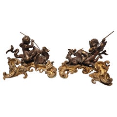 Impresionante Pareja de Chenets Franceses de Bronce de circa 1850 con Putti y Dragones