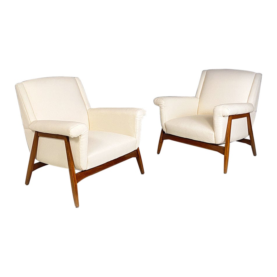 Italian mid century modern white cotton and solid beech pair of armchairs, 1960s For Sale