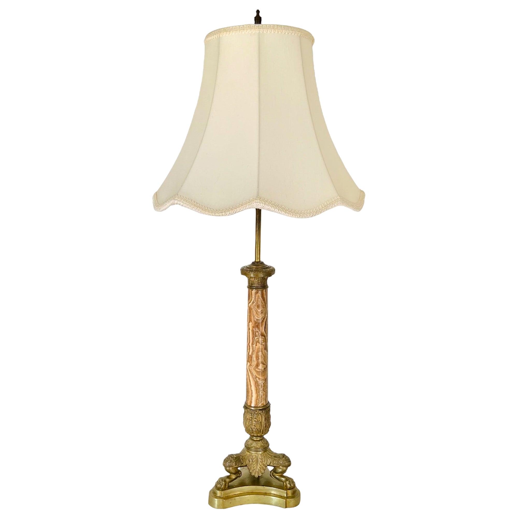 Französische Empire-Lampe mit Pfotenfuß aus Onyx und Messing, 19. Jahrhundert im Angebot