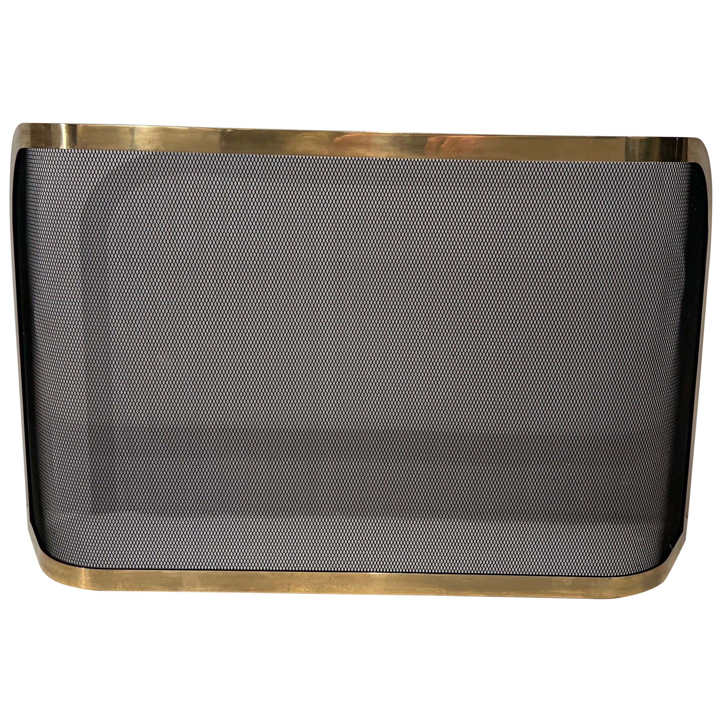 Curved Brass and Grilling Fireplace Screen For Sale