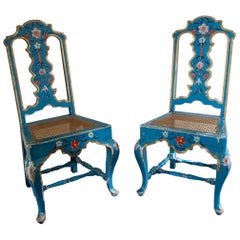 Andalusianisches Paar handbemalte Stühle mit Gitterarbeit aus dem 19. Jahrhundert