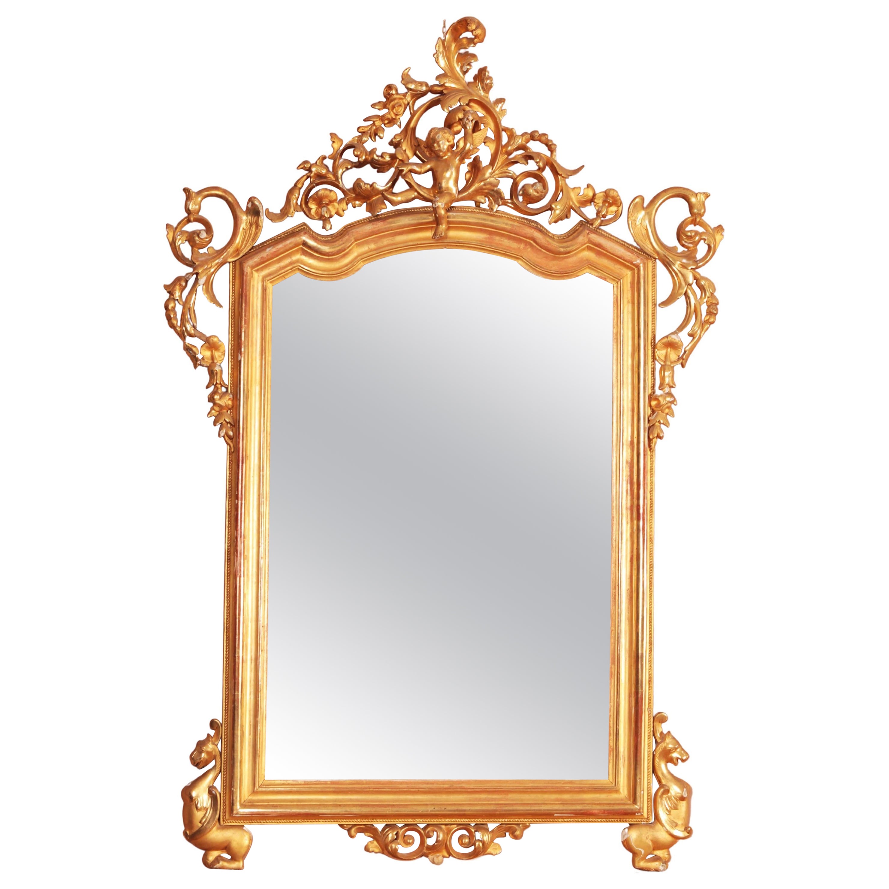 Paire de miroirs vénitiens rectangulaires en bois sculpté et doré des années 1700 en vente