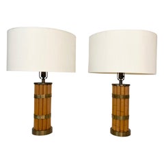 Coppia di lampade da tavolo in finto bambù e ottone di Russel Wright, metà del secolo scorso.