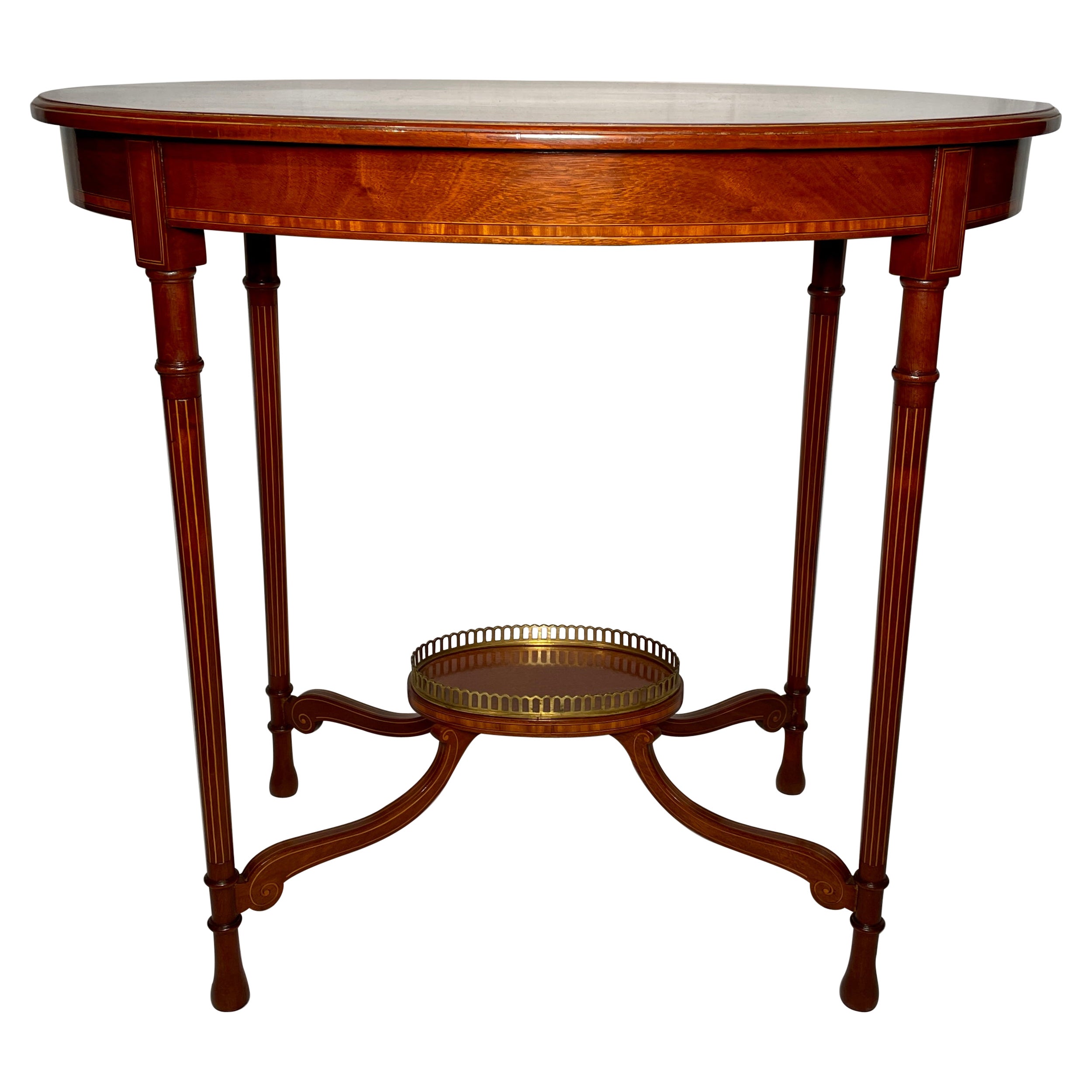 Antiker englischer ovaler Mahagoni-Tisch des späten 19. Jahrhunderts mit Intarsien.