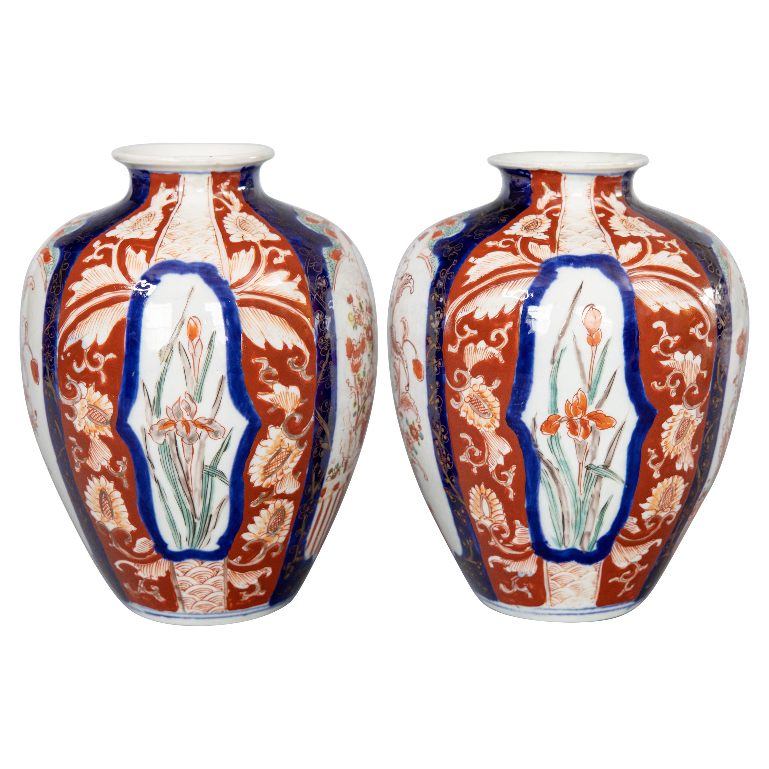 Pair of 19th Century Japanese Imari Porcelain Vases For Sale
