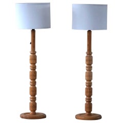 Pair of Sculptural Scandinavian Modern Floor Lamps in Solid Pine, 1970s