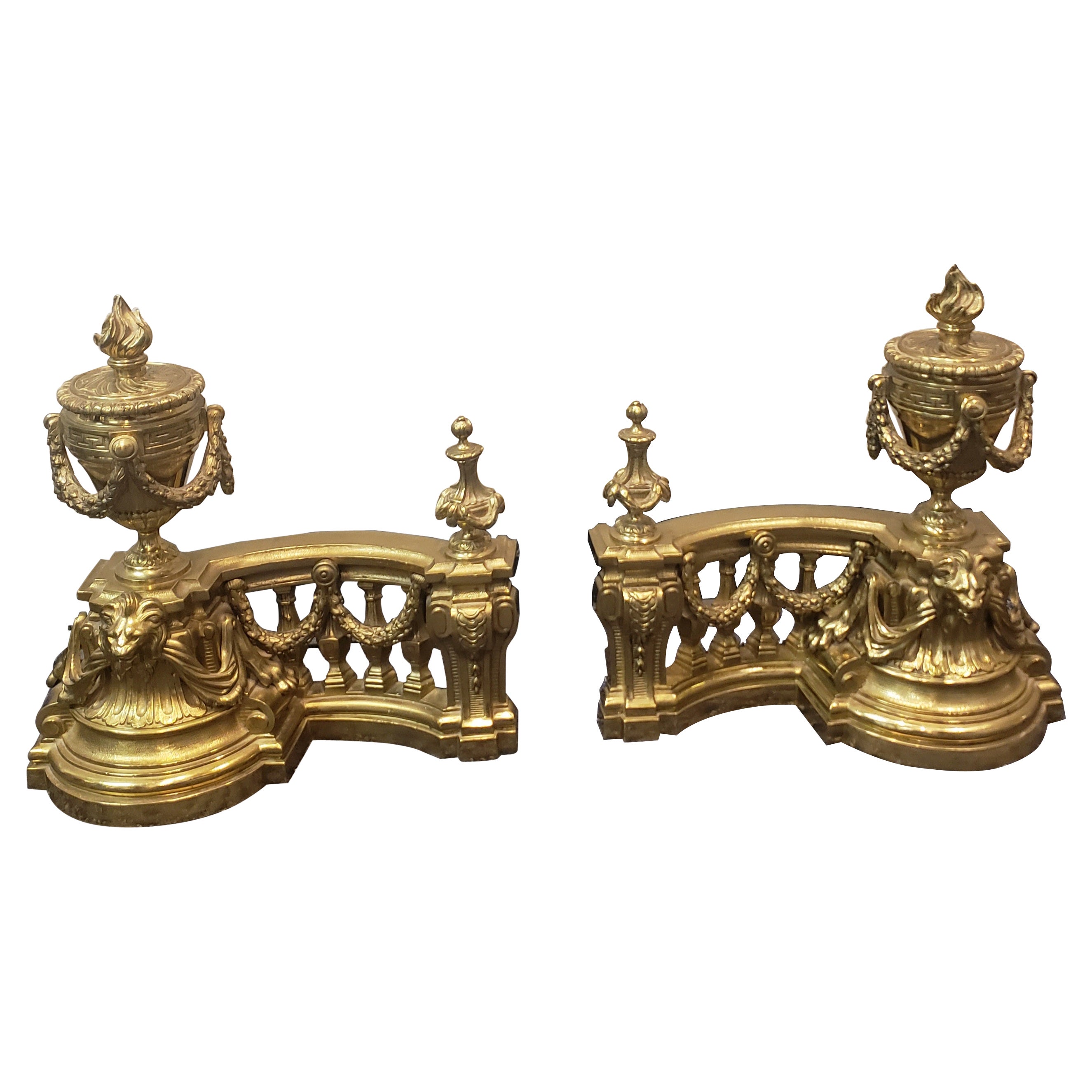 Paar antike französische vergoldete Bronze-Feuerböcke/Chenets aus dem 18. Jahrhundert