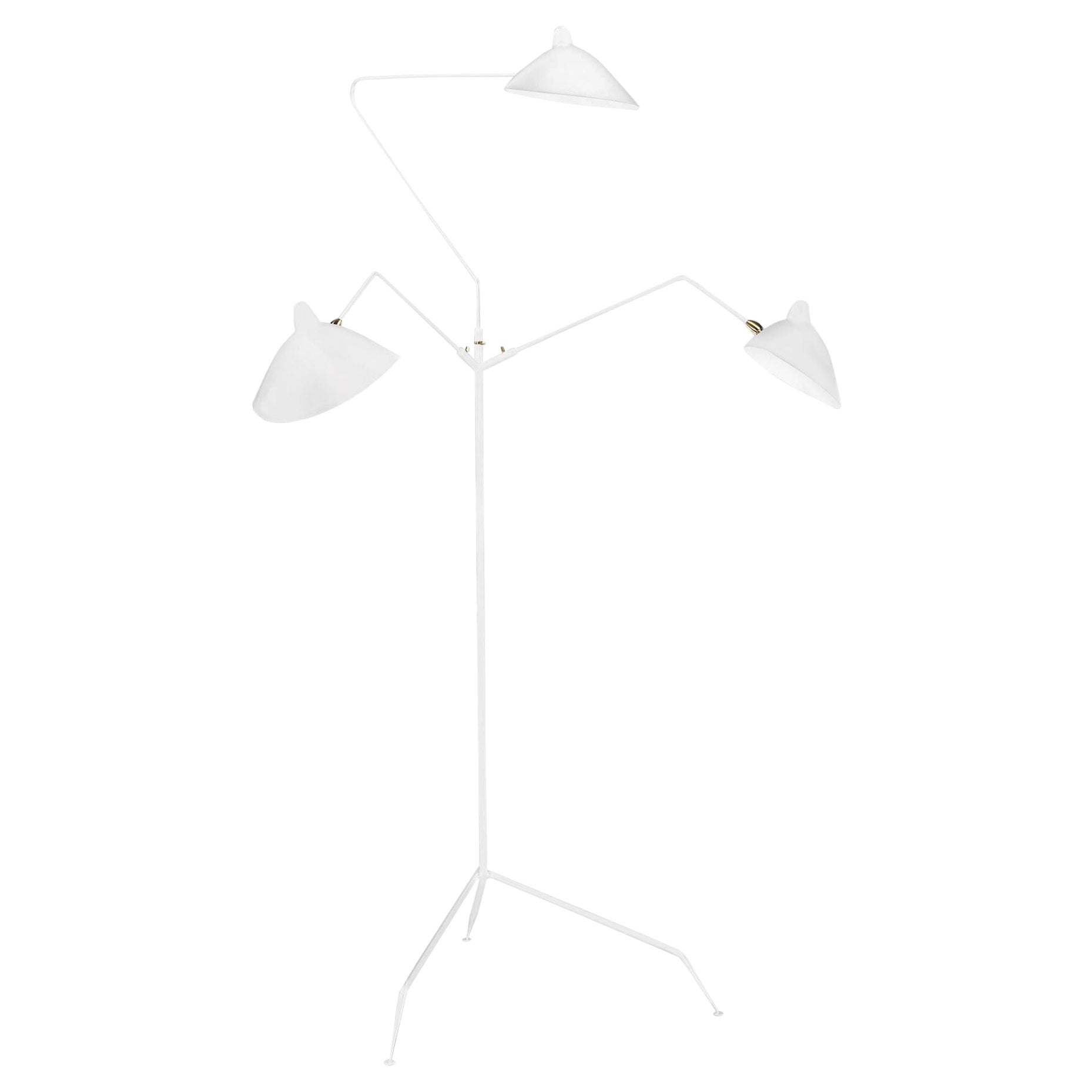 Serge Mouille Moderne weiße Stehlampe mit drei drehbaren Armen aus der Mitte des Jahrhunderts