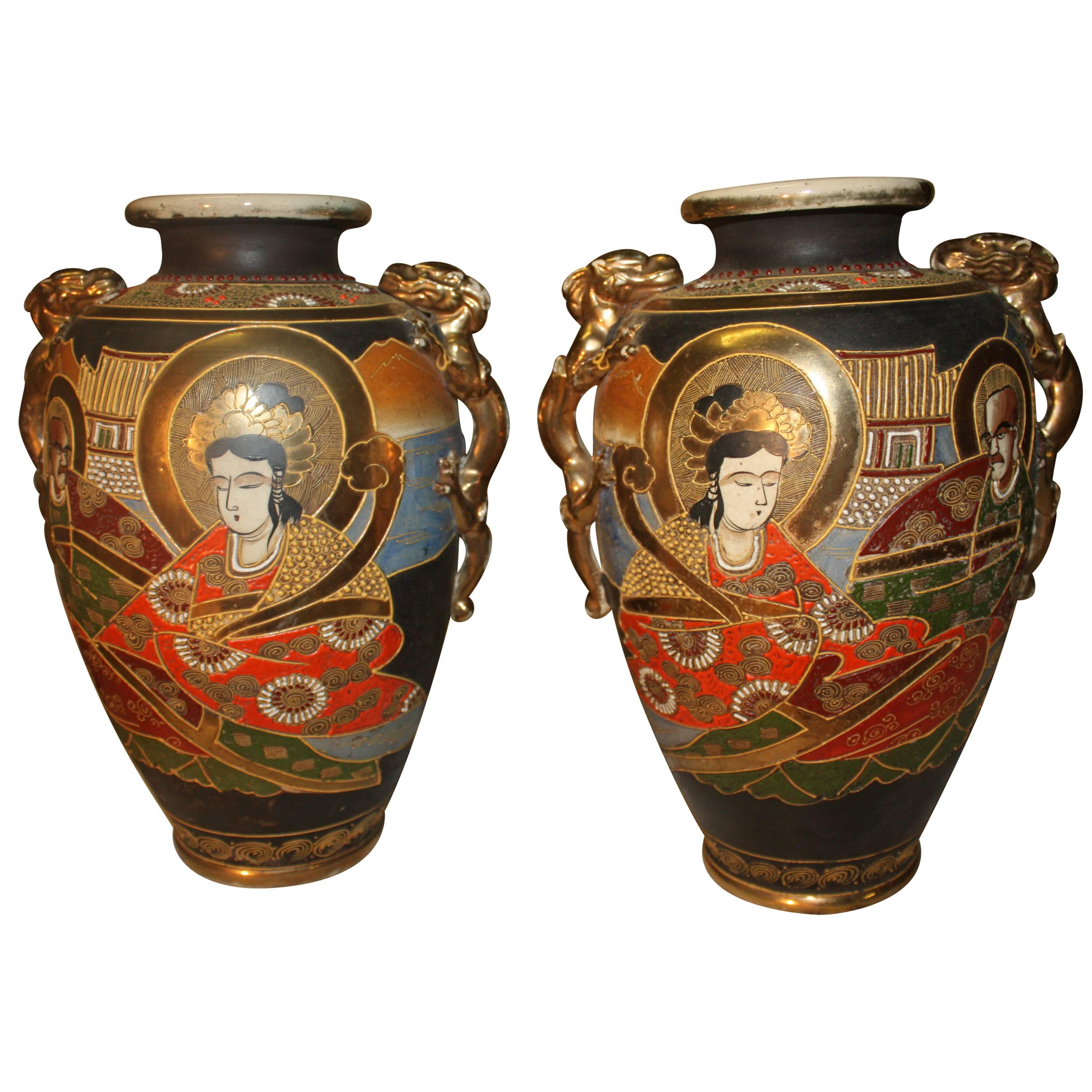 Paar „Satsuma“-Vasen aus dem 19. Jahrhundert