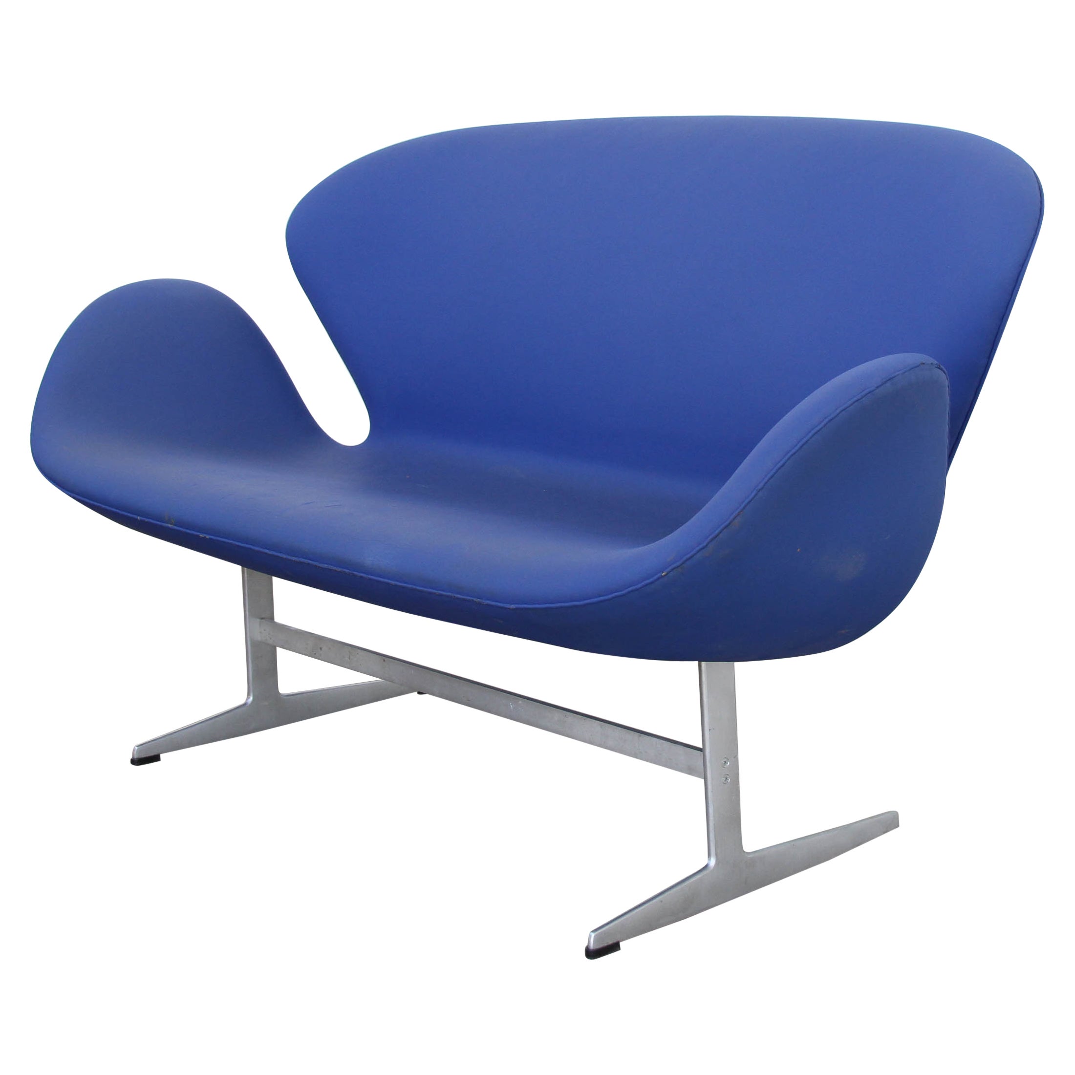 1 Canapé Swan d'Arne Jacobsen