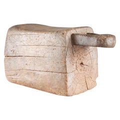 "Bla Bia" Seat with Handle Made of Wood