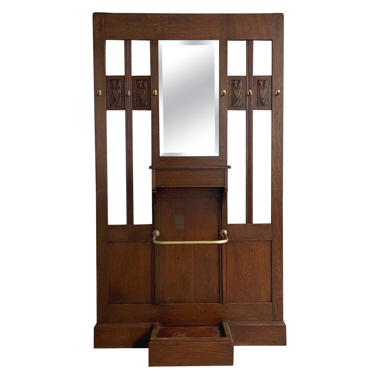 Early 20th Century, Arts and Crafts Oak Entryway Hall Tree For Sale at 1stDibs
