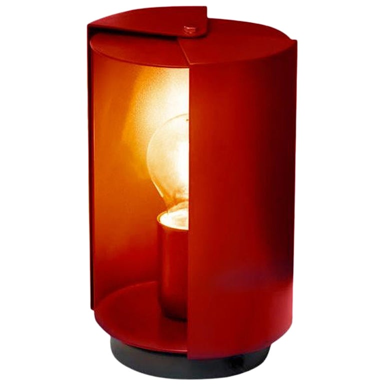 Charlotte Perriand 'Pivotante À Poser' Table Lamp in Red For Sale