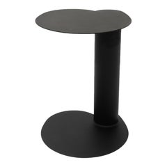 Objet 073 Table d'appoint par NG Design