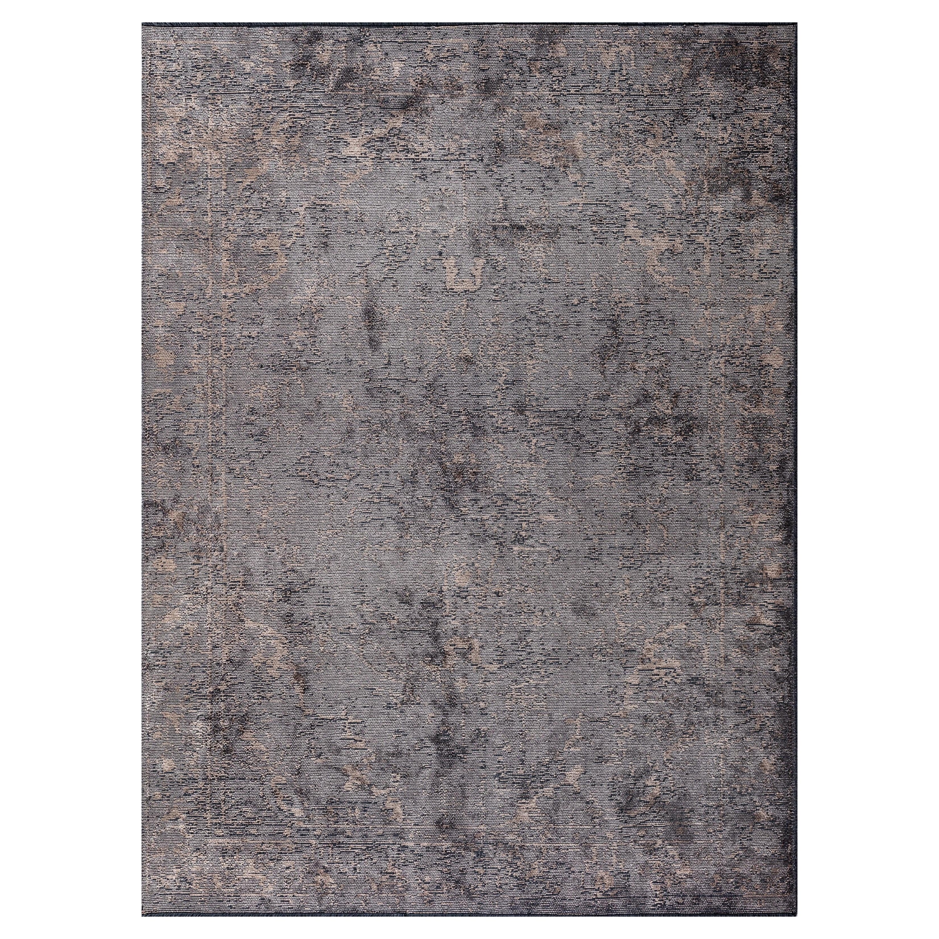 For Sale:  (Gray) Traditional Oriental Luxury Area Rug