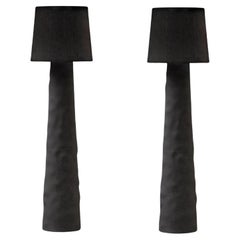 Ensemble de 2 lampadaires en argile sculptée de Faina