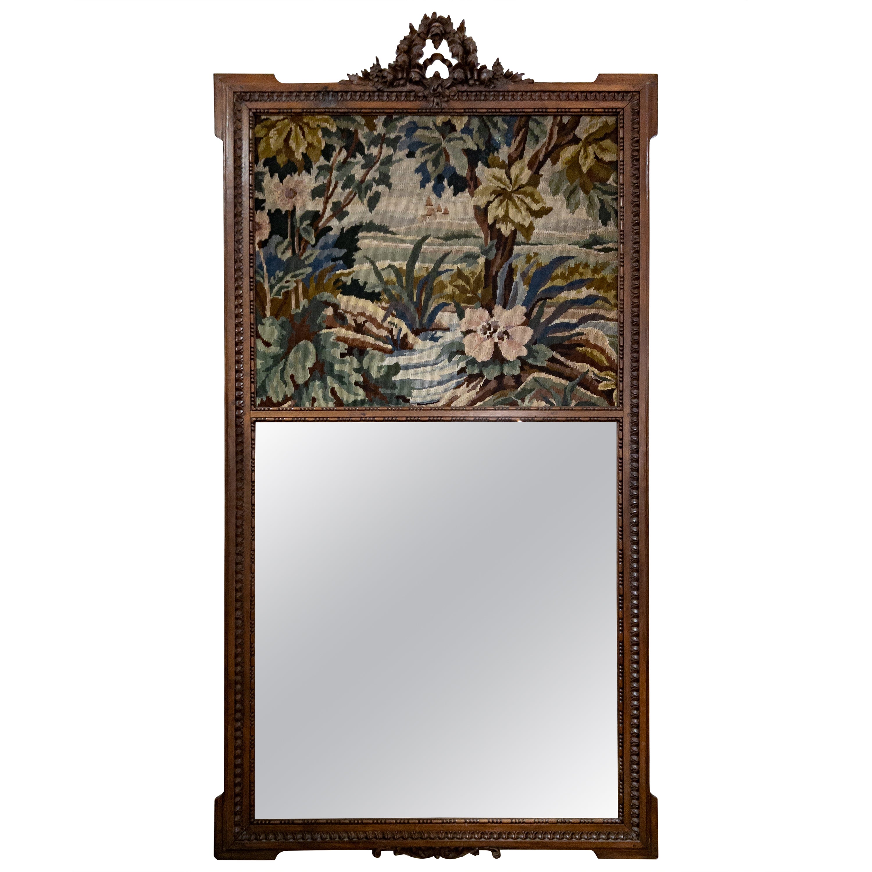 Miroir Trumeau ancien avec panneau de tapisserie en vente