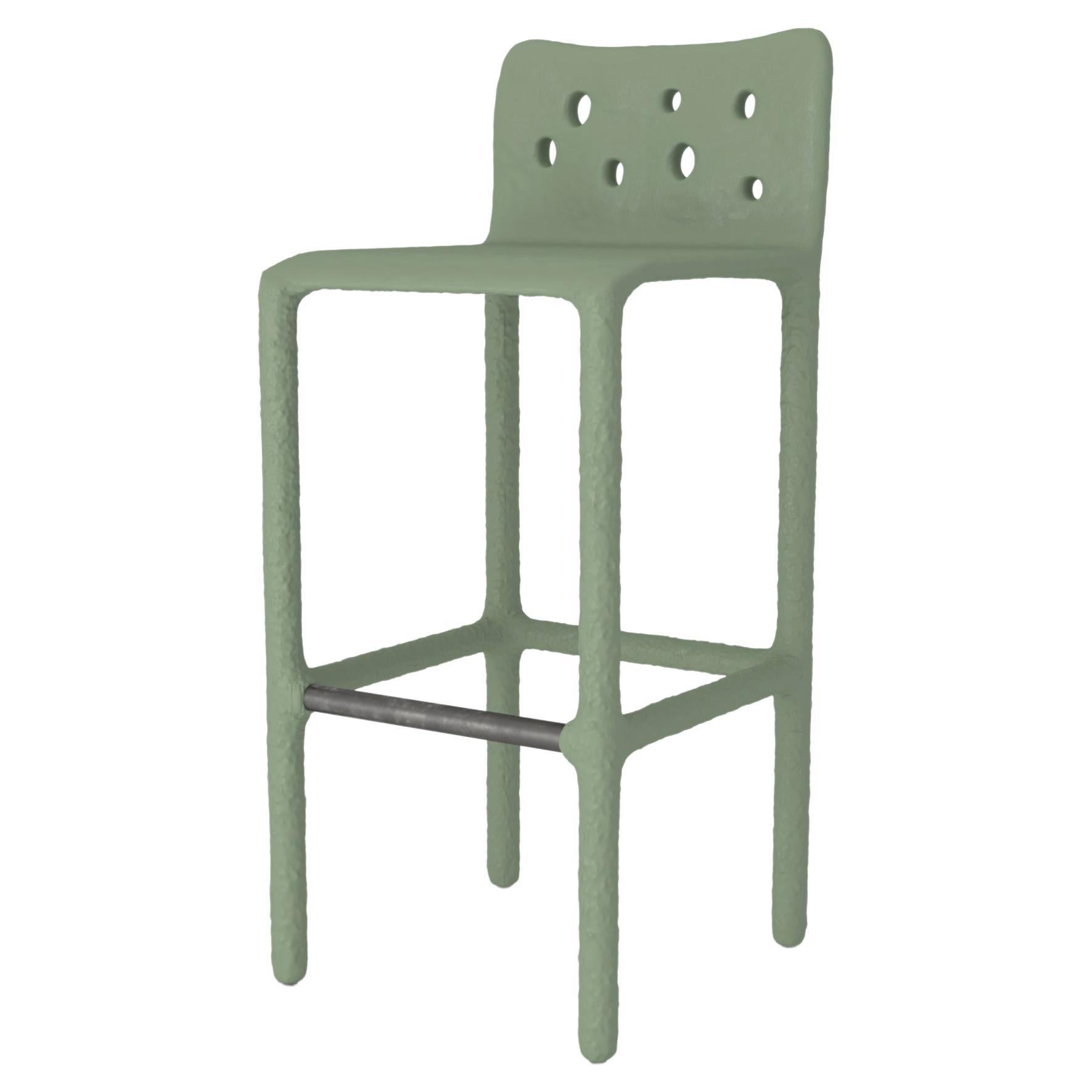 Chaise contemporaine sculptée verte par Faina