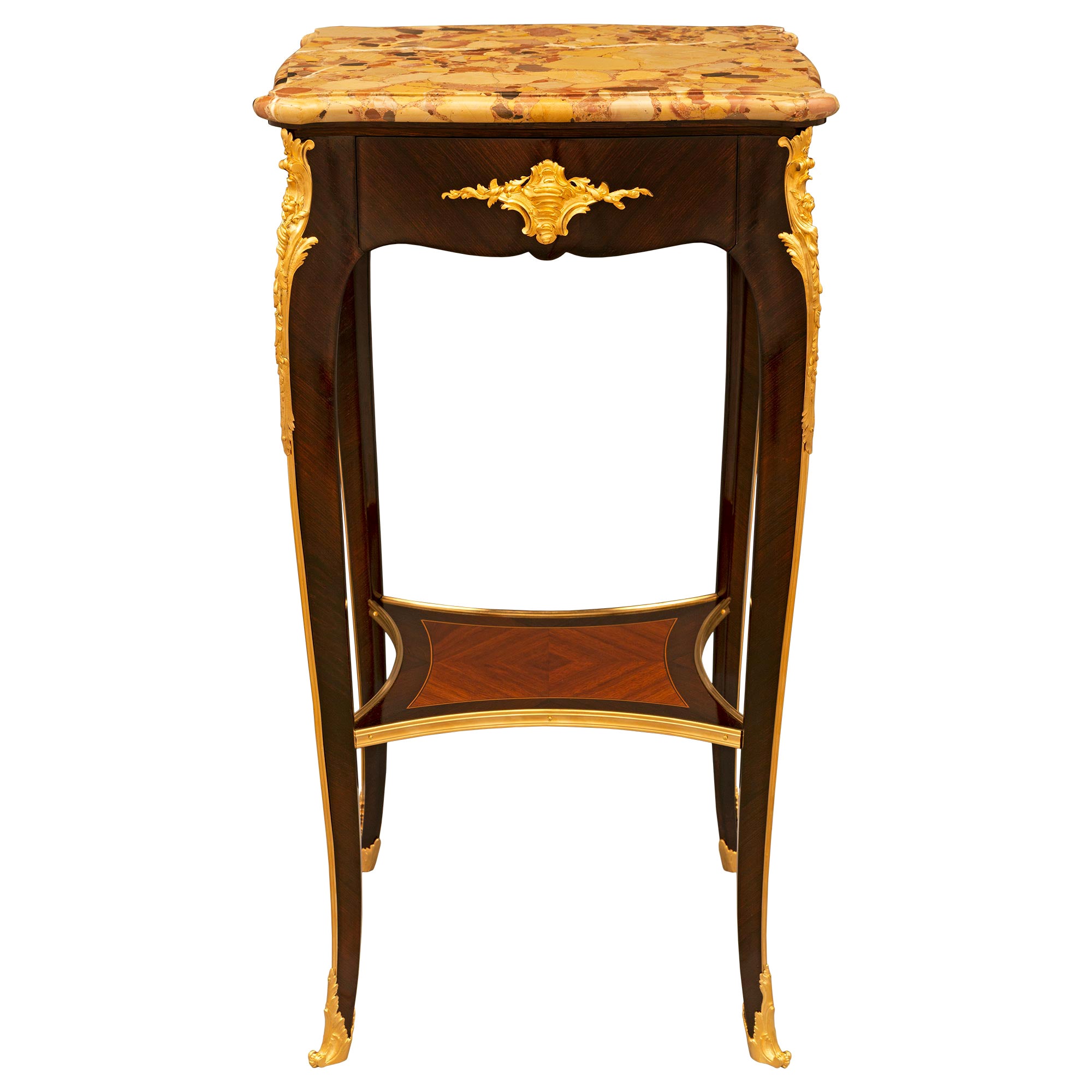 Französisch 19. Jahrhundert Louis XV St. Kingwood, Ormolu und Brèche D''Alep Beistelltisch