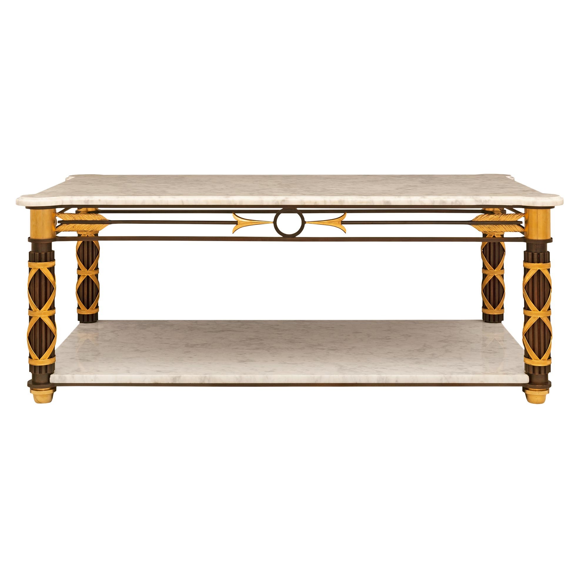Table console française néoclassique du 19ème siècle en bronze, bronze doré et marbre. en vente