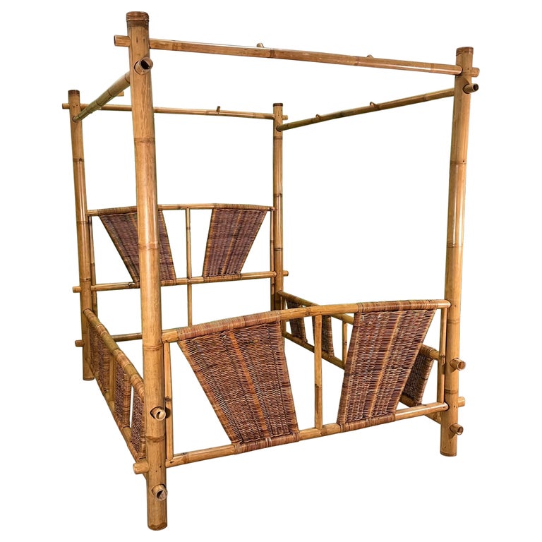 Bamboo and Rattan Queen Size Canopy Bed For Sale at 1stDibs