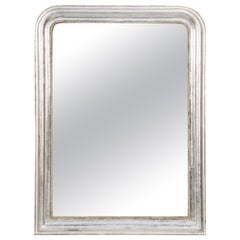 Grand miroir Louis Philippe en argent doré (H 47 1/4 x L 35 1/4)