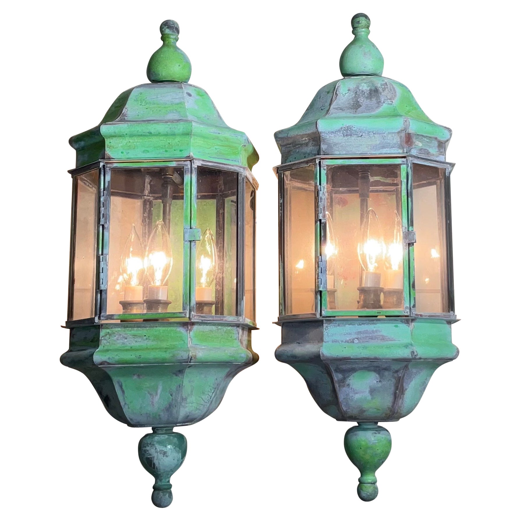 Large Pair of Vintage Handcrafted Wall-Mounted Solid Brass Lantern For Sale