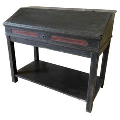 Schreibtisch im Leselaterne-Stil mit Scharnierdeckel, Grau und Rot, 19. Jahrhundert