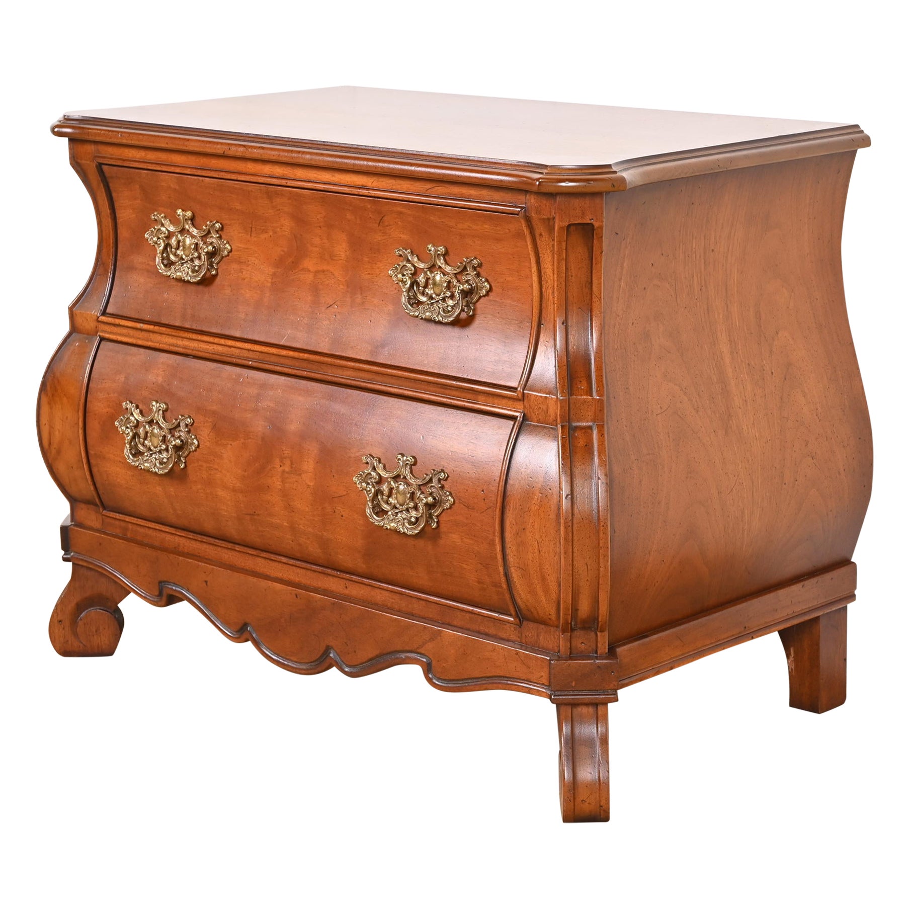 Henredon Italian Louis XV Cherry Wood Bombay Form Commode or Bedside Chest For Sale