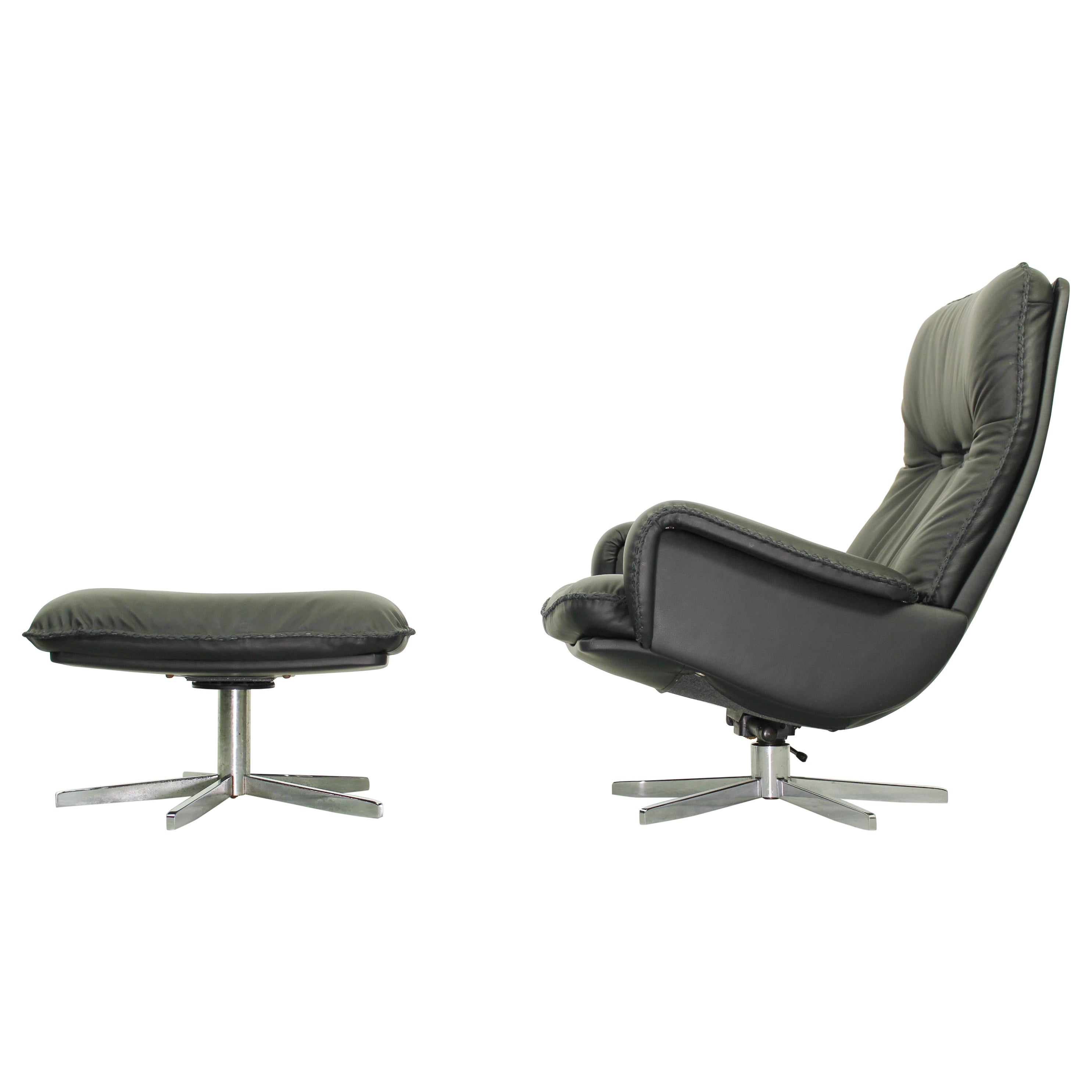 Ds231 James Bond Highback Swivel Chair and Matching Ottoman by De Sede Switzerla For Sale