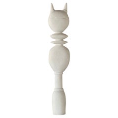 Le roi du chat, sculpture en marbre de Tom von Kaenel