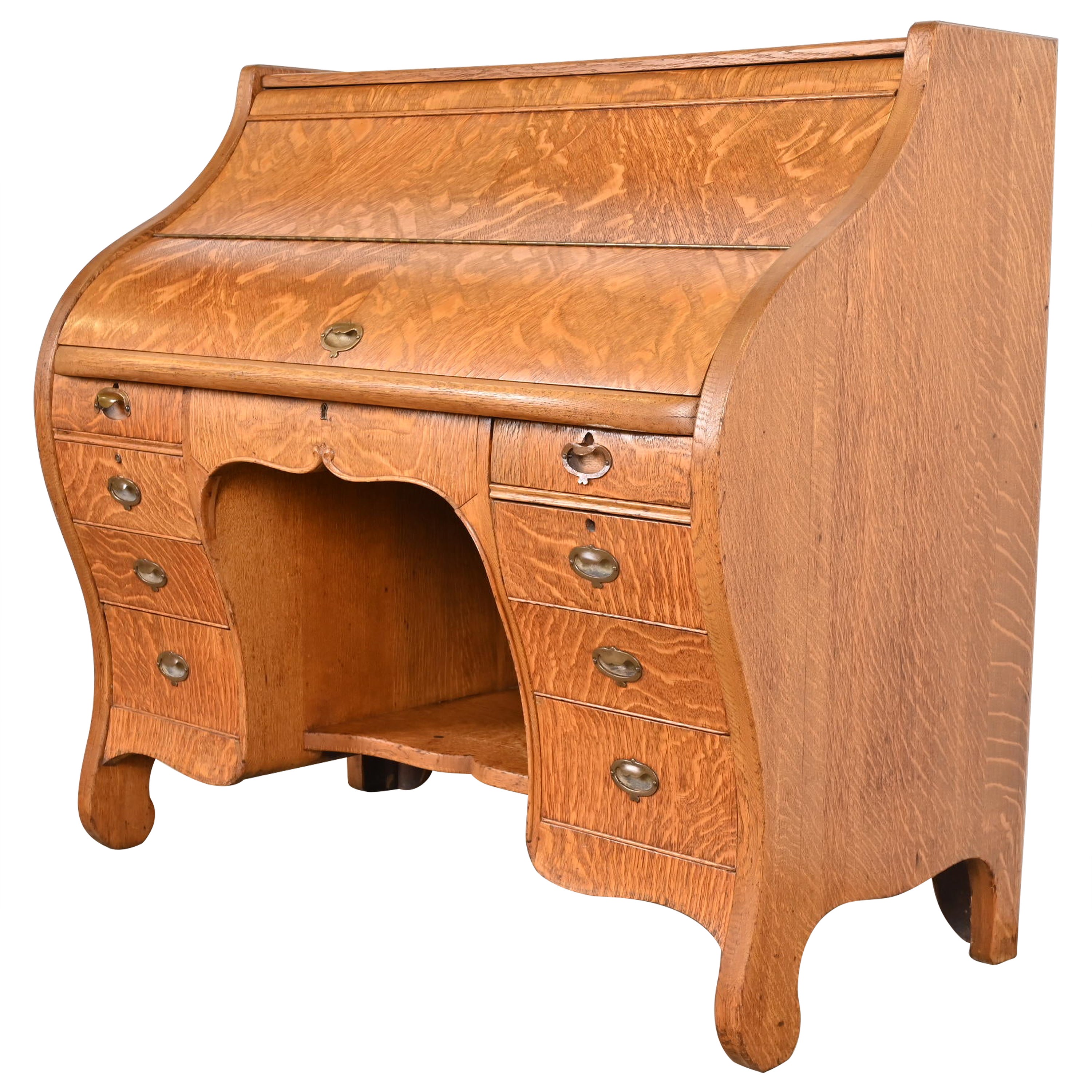 Antique American Arts & Crafts Oak Roll Top Desk, Circa 1890s