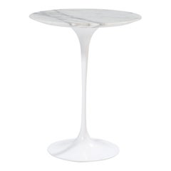 Knoll by Eero Saarinen Marble Pedestal Side Table