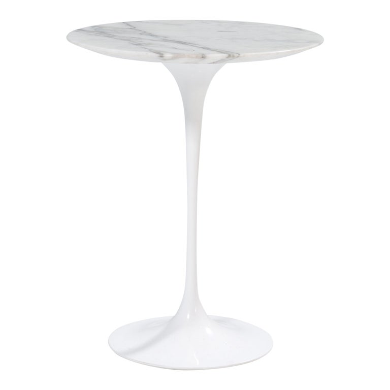 Knoll by Eero Saarinen Marble Pedestal Side Table at 1stDibs