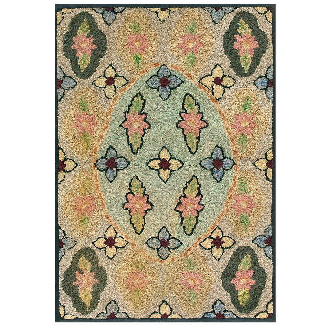 Early 20th Century American Hooked Rug ( 2'3" x 3'3" - 68 x 99 ) For Sale