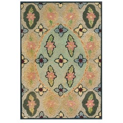 Vintage Early 20th Century American Hooked Rug ( 2'3" x 3'3" - 68 x 99 )