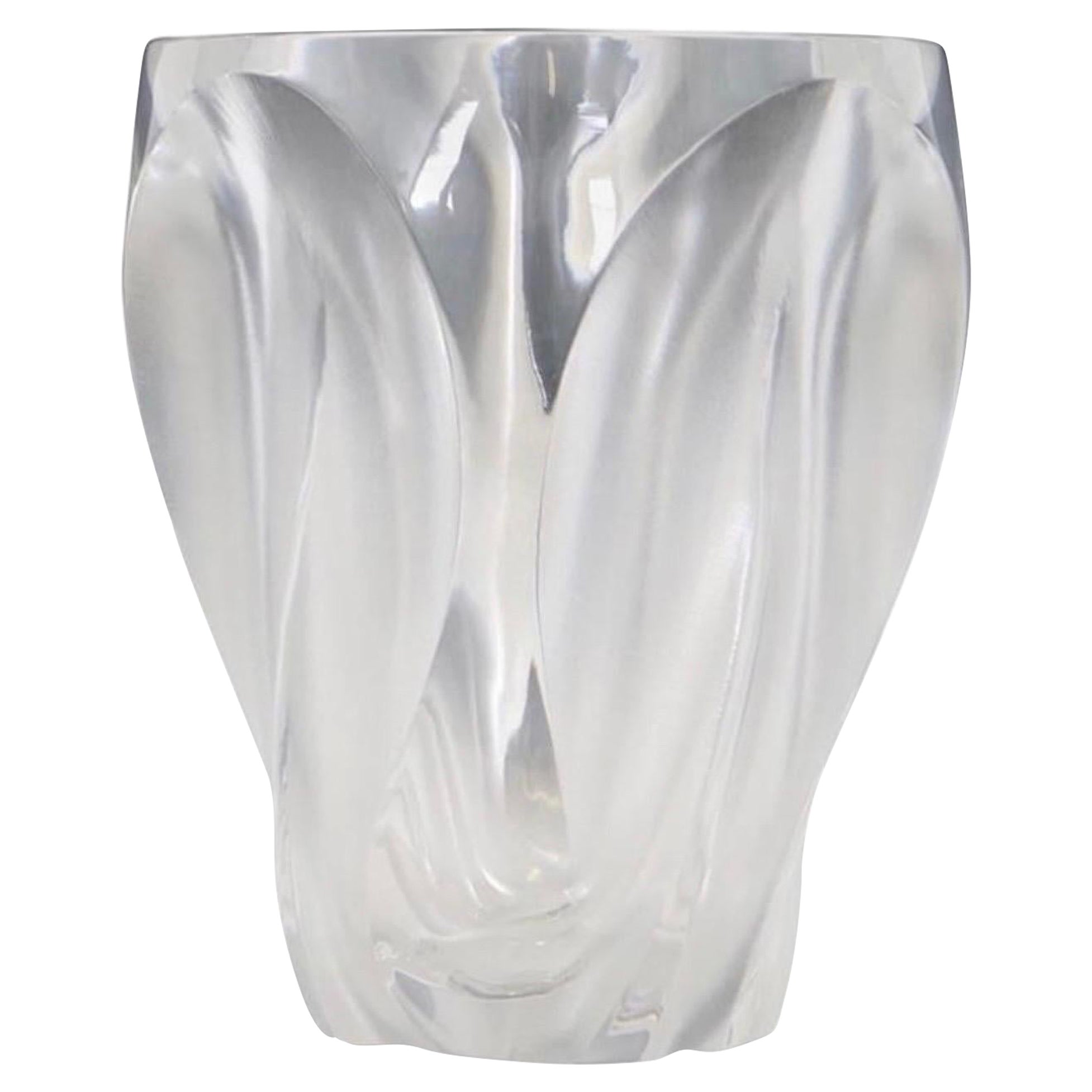 Maravilloso Jarrón de Cristal de Hoja Transparente Esmerilado Lalique Ingrid Moderno de Mediados de Siglo