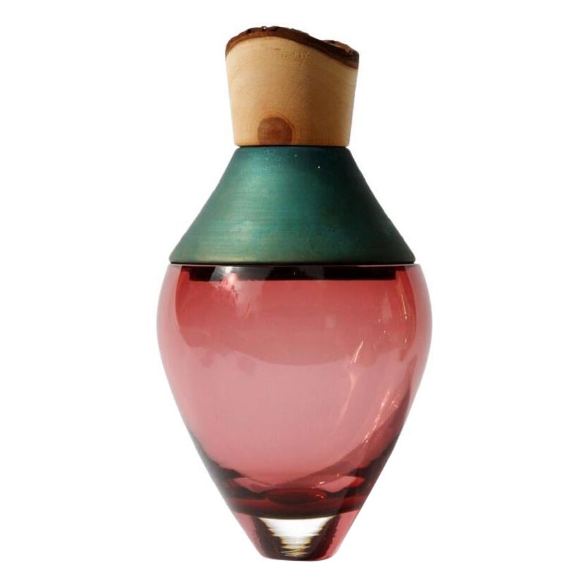 Petit vase indien en rose foncé et patine cuivre I, Pia Wüstenberg en vente
