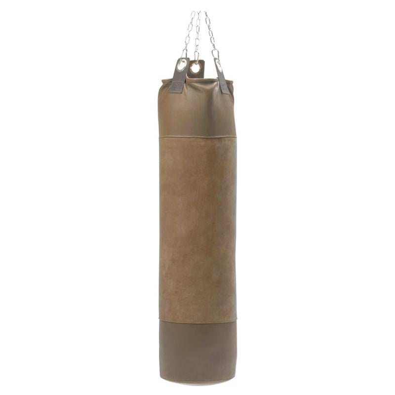 Im Angebot: DS-2878 Boxing Handgenähte Ledertasche von De Sede,  (Braun)