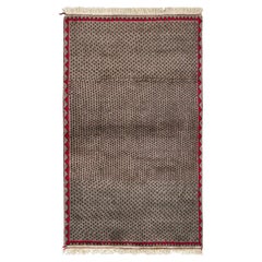 Persischer Vintage-Teppich in Beige mit roten und schwarzen geometrischen Mustern von Rug & Kilim