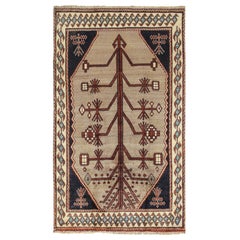 Persischer Stammeskunst-Teppich in Beige mit braunem geometrischem Muster von Teppich & Kilim