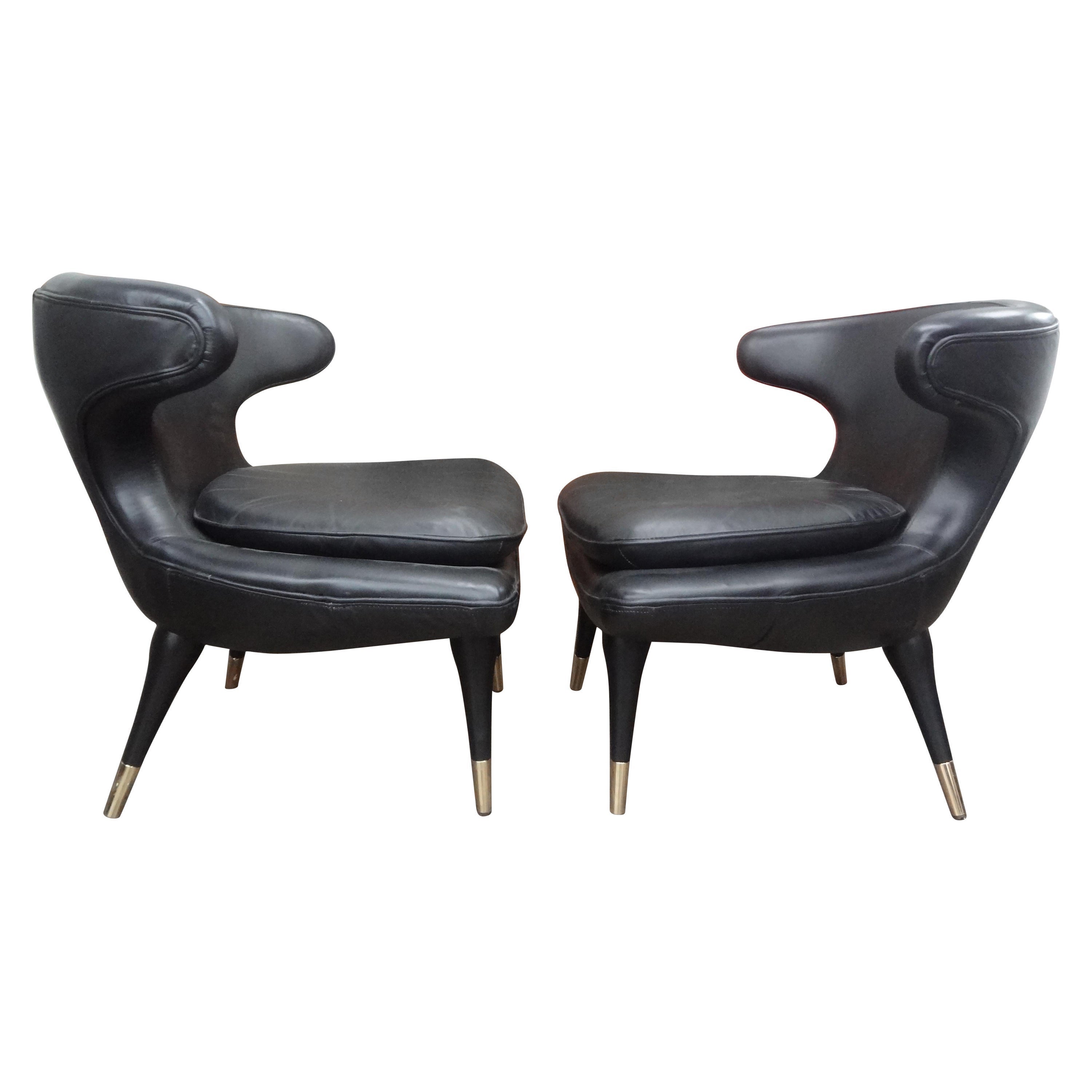 Pair of Italian Modern Curved Back Chairs Upholstered in Black Leather For Sale