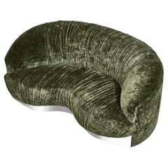 Grünes Samtsofa  mit Chromfront, 1960