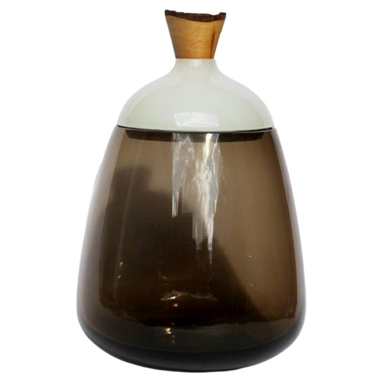 Vaso impilabile Terra in fumo e marmo, Pia Wüstenberg